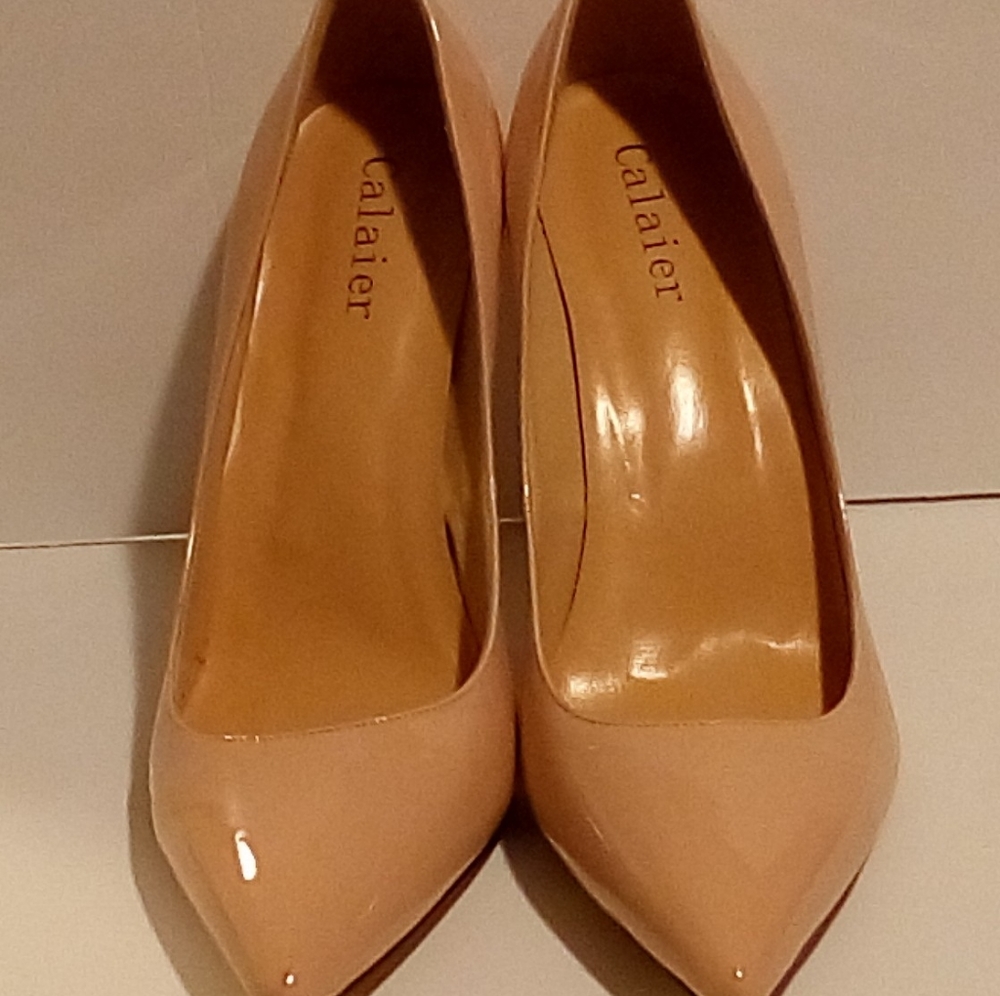 Women's shoes
